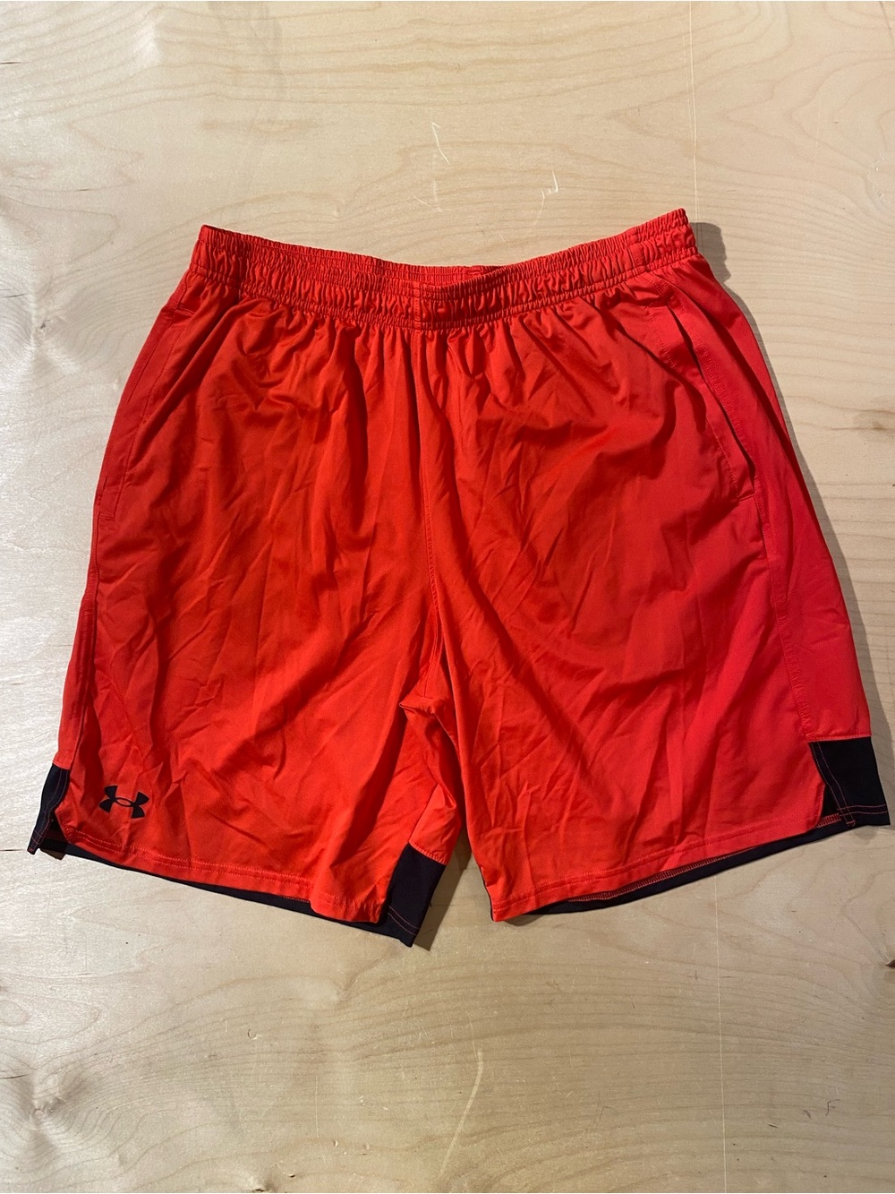 Under Armour Men's Red Athletic Shorts XL (BM)